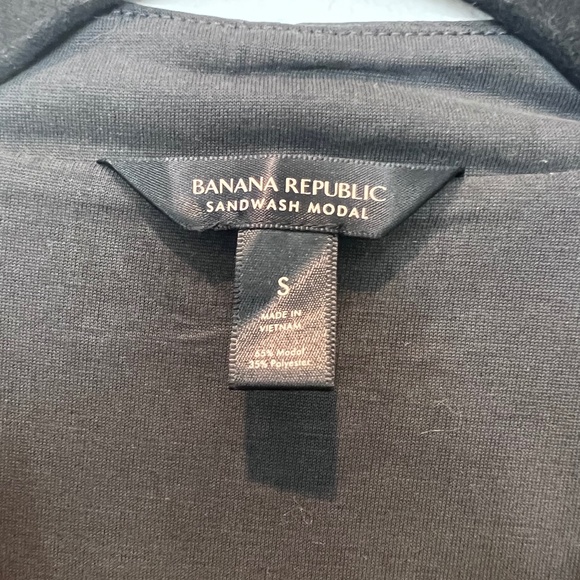 Banana Republic - Super Soft V Neck Tank - Picture 3 of 3